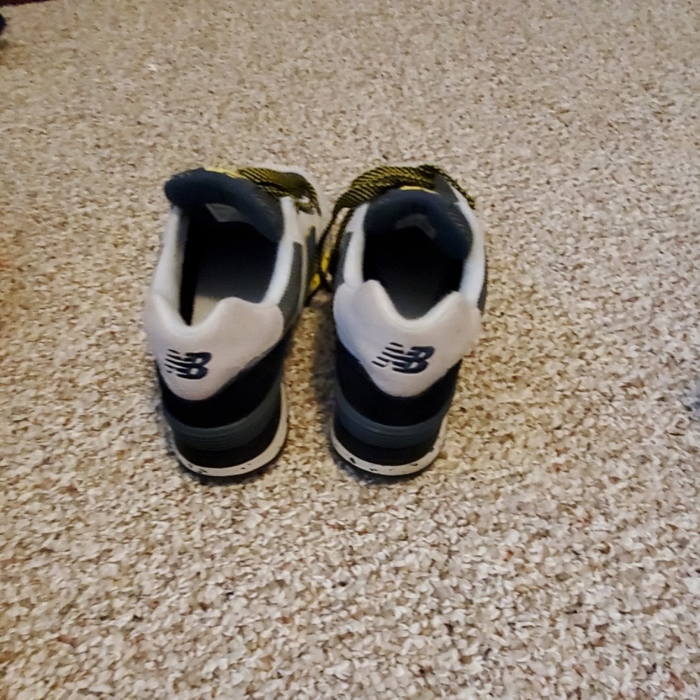 Shoes - Picture 3 of 3